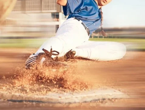 Chiropractic Care for Injured Softball Players Near Lincoln Park & Lakeview