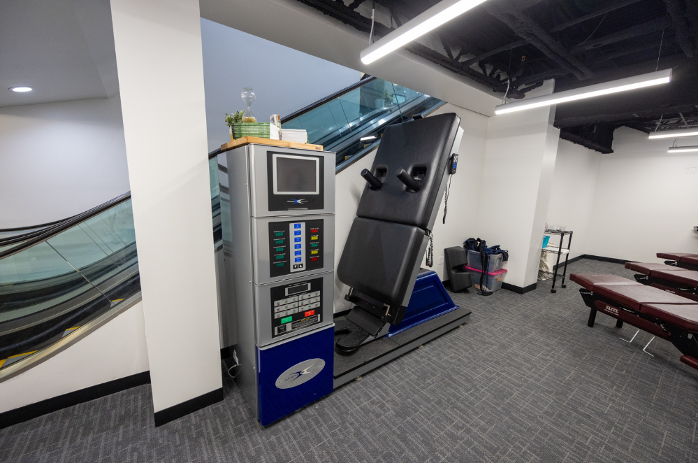 How Spinal Decompression Therapy Works on the Spine